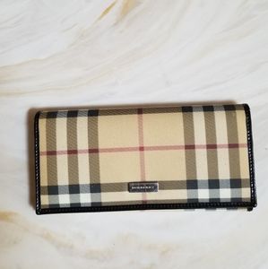Burberry wallet